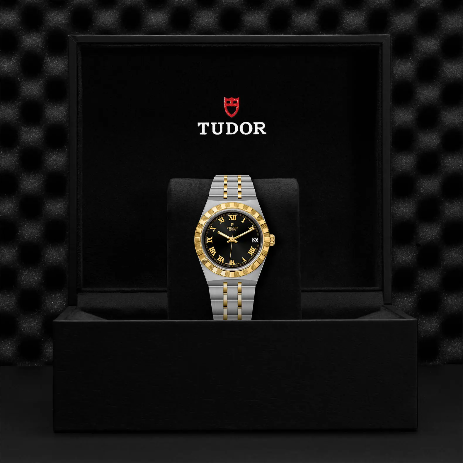 TUDORTUDOR Royal帝舵皇家系列磨光及磨砂钢表壳，直径34毫米 - M28403-0003 at Cortina Watch Malaysia