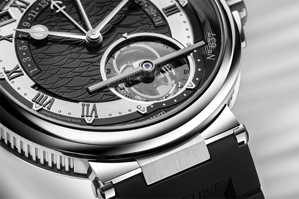 Tourbillon