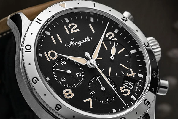 Type XX Chronographe 2067: The Line Of Civilian Versions