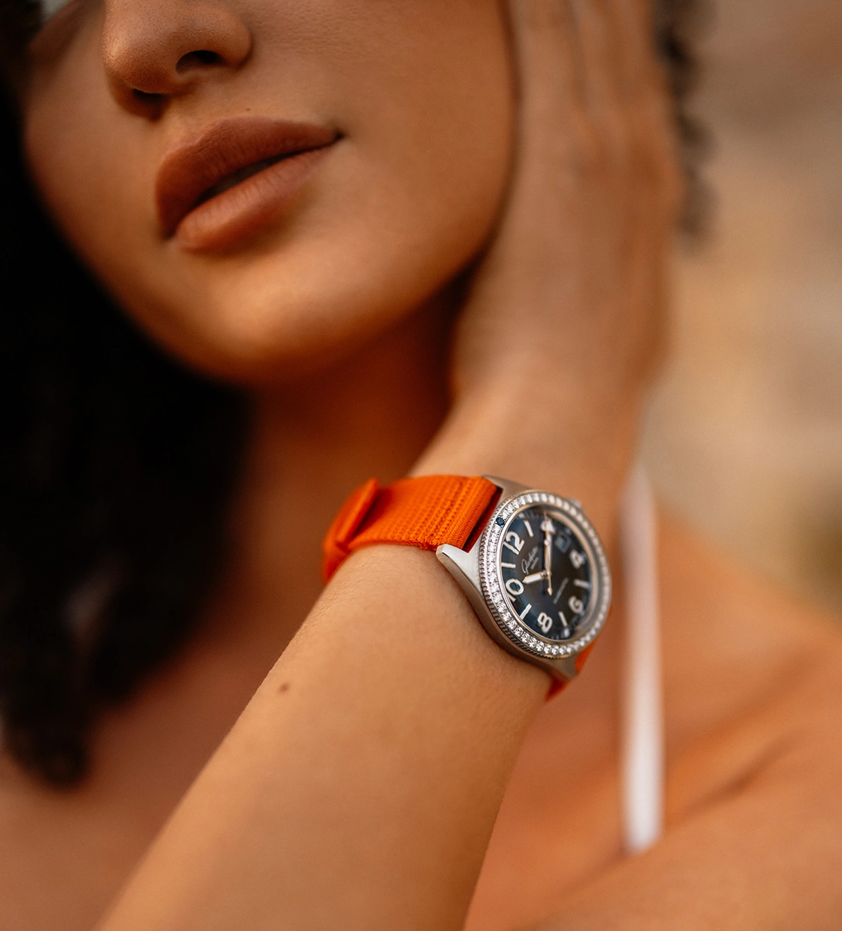 Intense colours and innovative material 