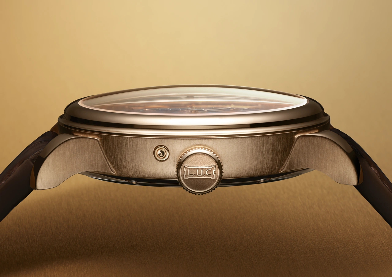 A slimmer, reshaped case