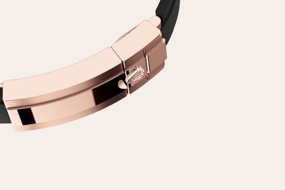 Rolex Cosmograph Daytona in 18 ct Everose gold with lugs set with diamonds, M126535TBR-0002 - Cortina Watch Malaysia