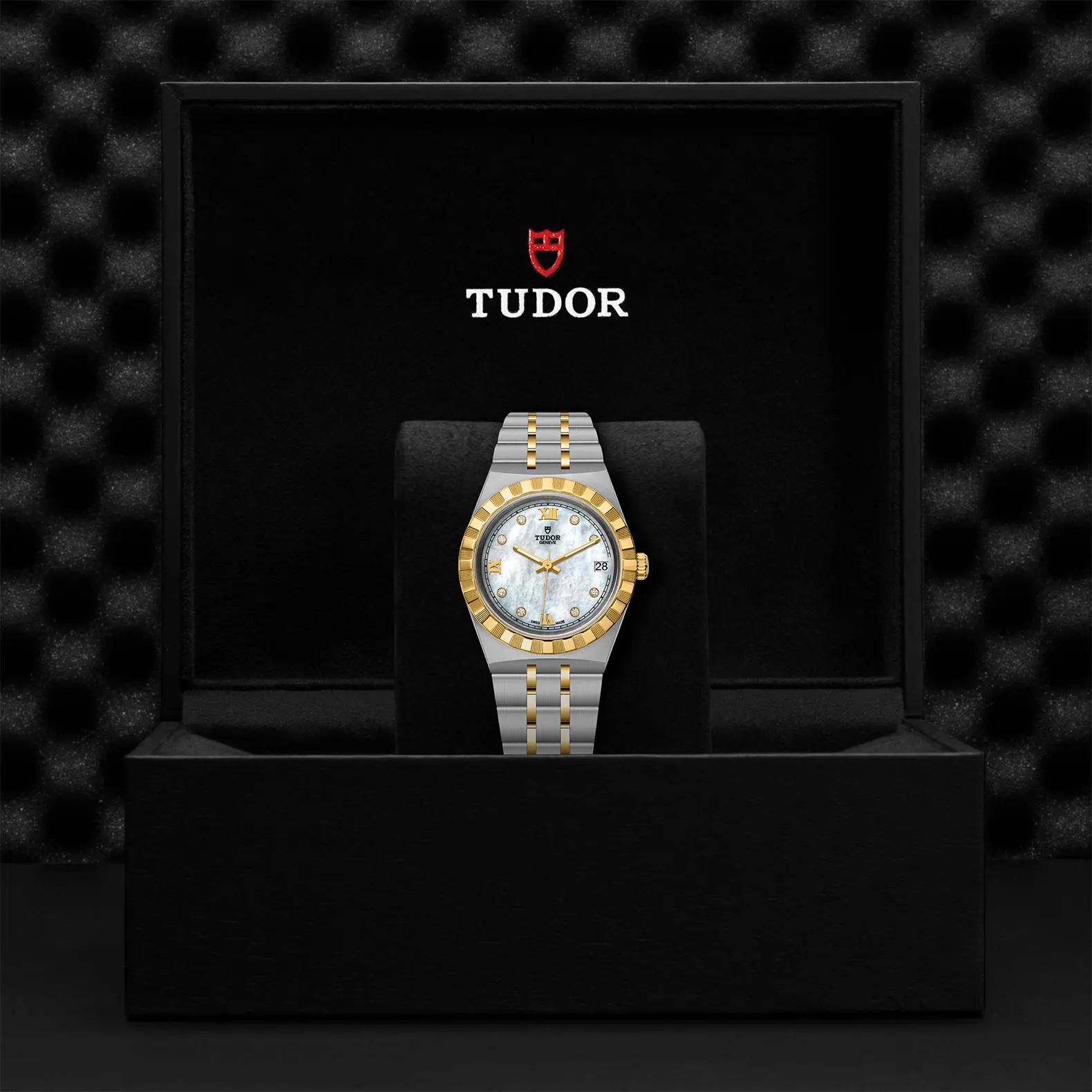 TUDORTUDOR RoyalTUDOR Royal34mm steel case with polished and satin finish - M28403-0007 at Cortina Watch Thailand