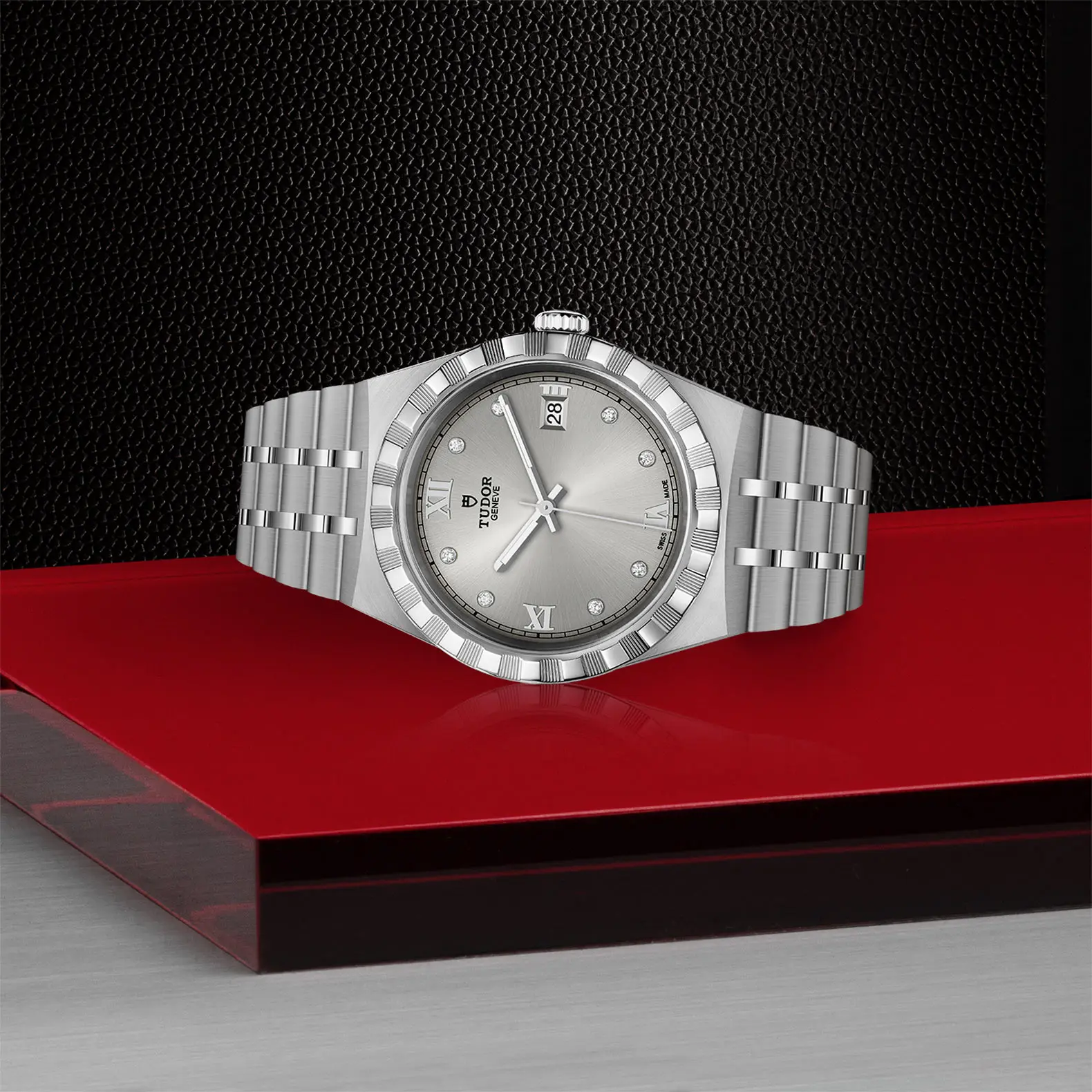 TUDORTUDOR RoyalTUDOR Royal38mm steel case with polished and satin finish - M28500-0002 at Cortina Watch Thailand