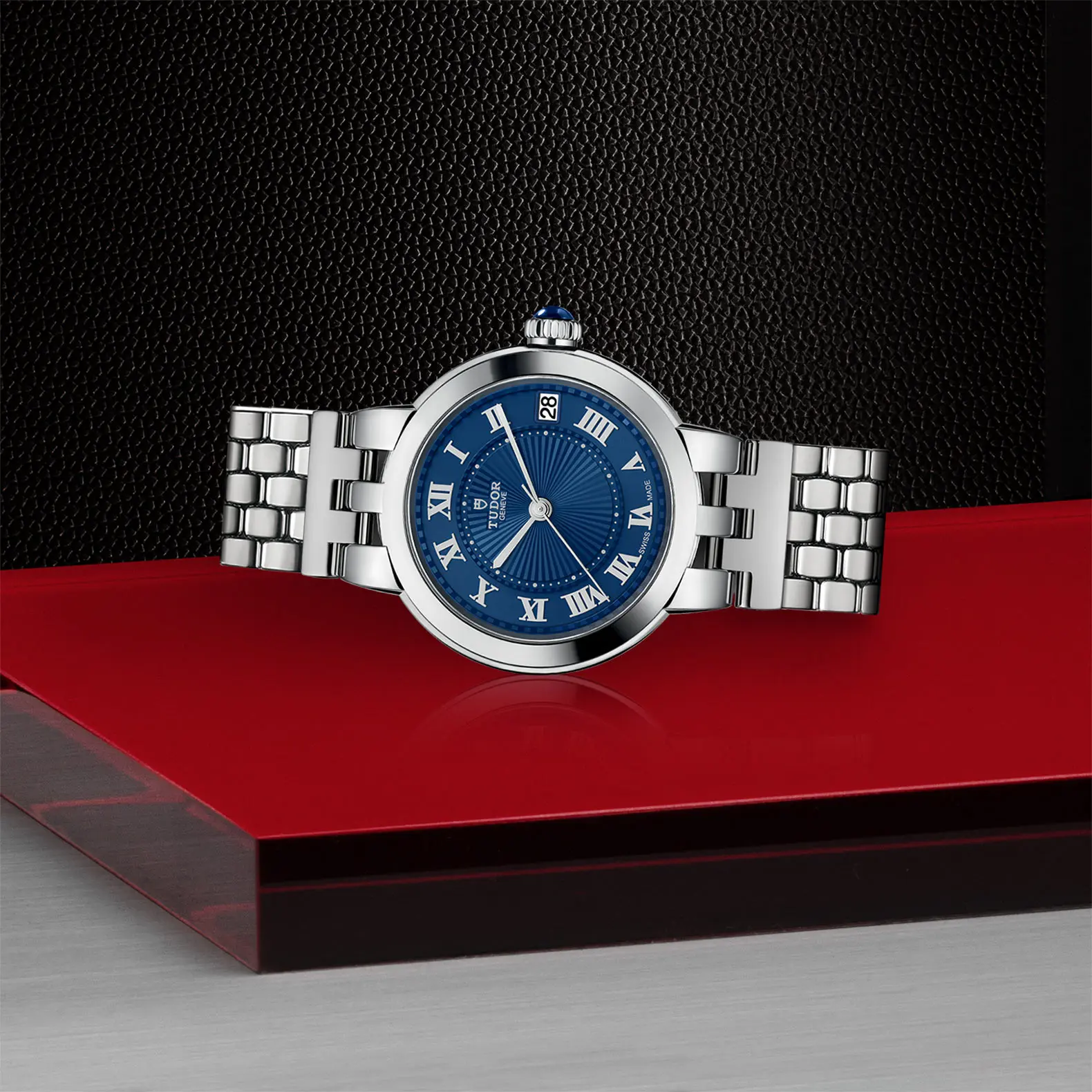 TUDORClair de RoseClair de Rose34mm steel case with polished finish - M35800-0009 at Cortina Watch Thailand
