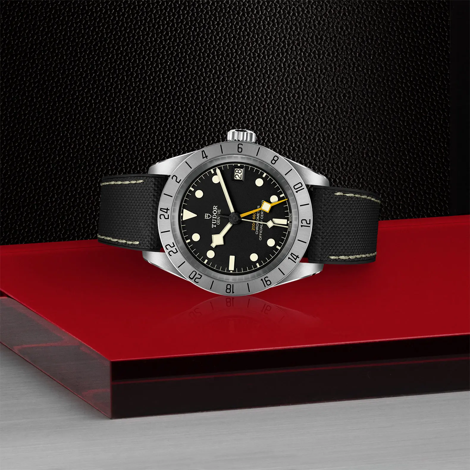 TUDORBlack Bay ProBlack Bay Pro39mm steel case with polished and satin finish - M79470-0003 at Cortina Watch Thailand