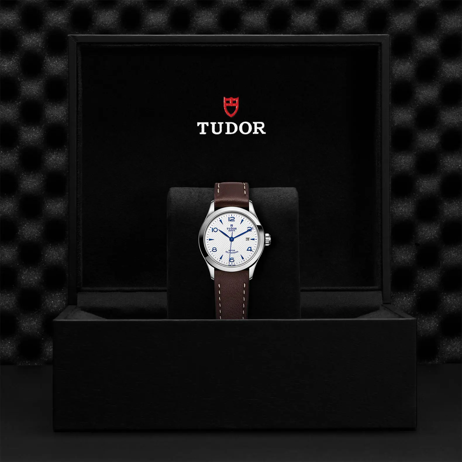 TUDOR1926192628mm steel case with polished finish - M91350-0010 at Cortina Watch Thailand