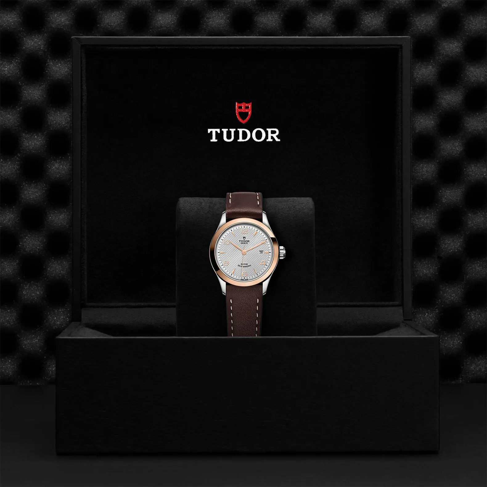 TUDOR1926192628mm steel case with polished finish - M91351-0005 at Cortina Watch Thailand