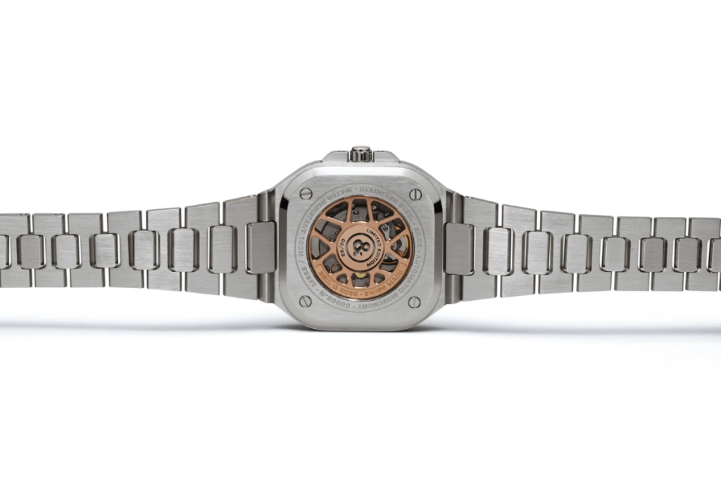 Distinctive Dial And A High-Performance Movement