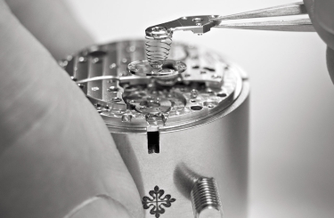 A Tradition of Innovation - Cortina Watch Thailand