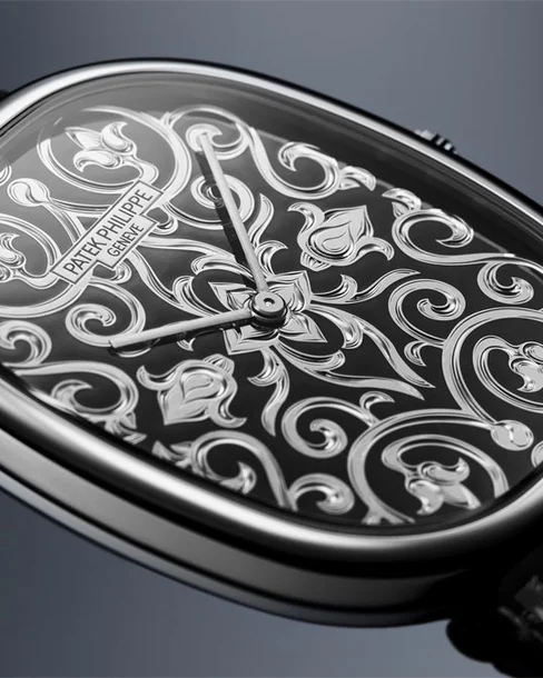 Golden Ellipse Haut Artisanat - Cortina Watch Thailand