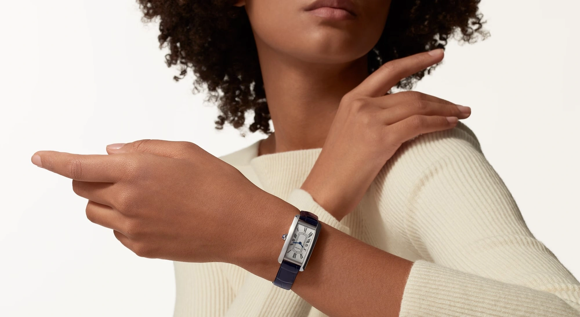 Quiet Luxuries: The Best Compact Watches for Subtle Sophistication - Cortina Watch Thailand