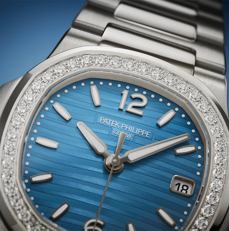 Date, Central Seconds - Cortina Watch Thailand