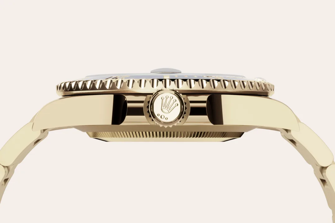 Rolex Submariner in 18 ct yellow gold, M126618LB-0002 - Cortina Watch Thailand