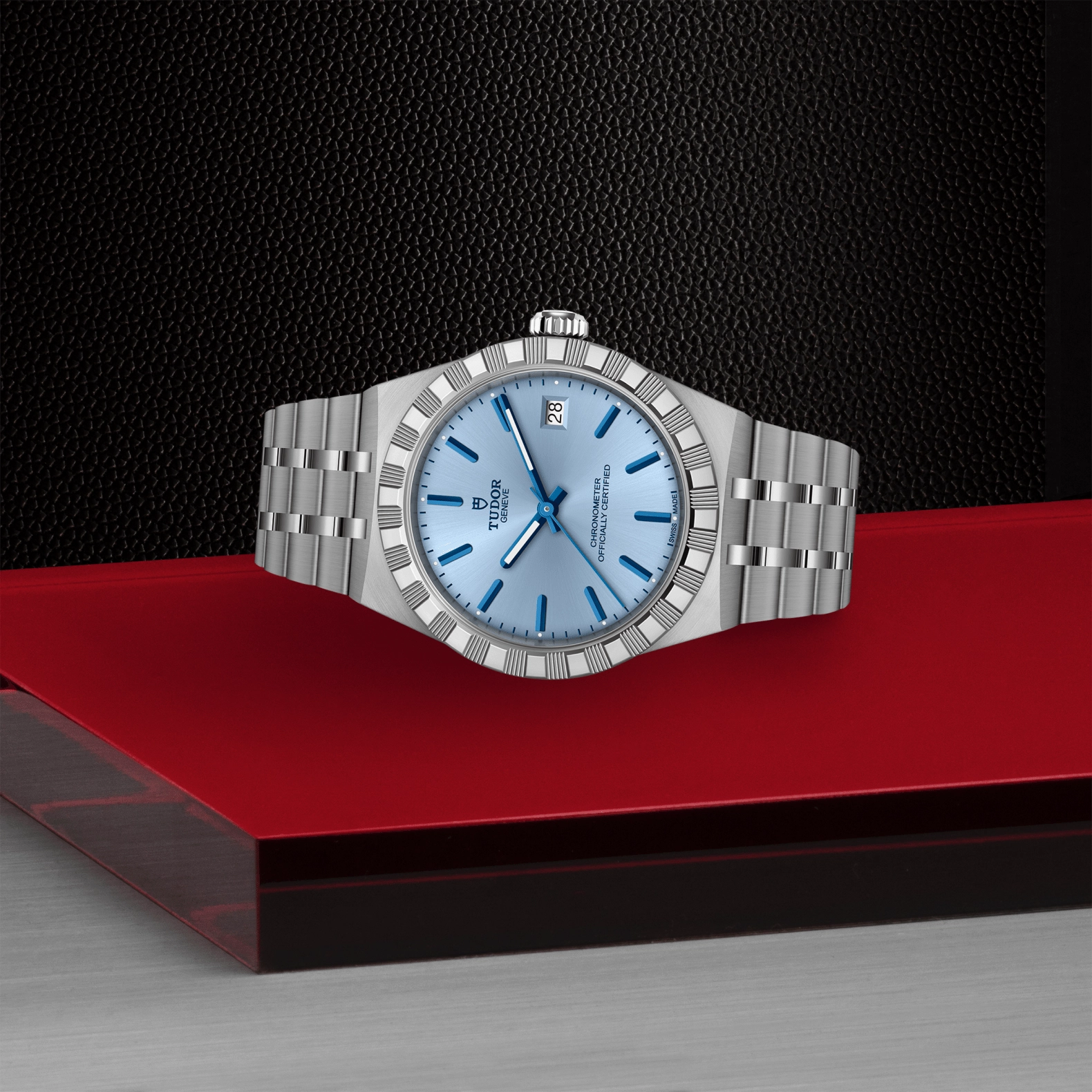 TUDORTUDOR RoyalTUDOR Royal36mm stainless steel case with polished and satin finish - M2836C1A0-0106 at Cortina Watch Thailand