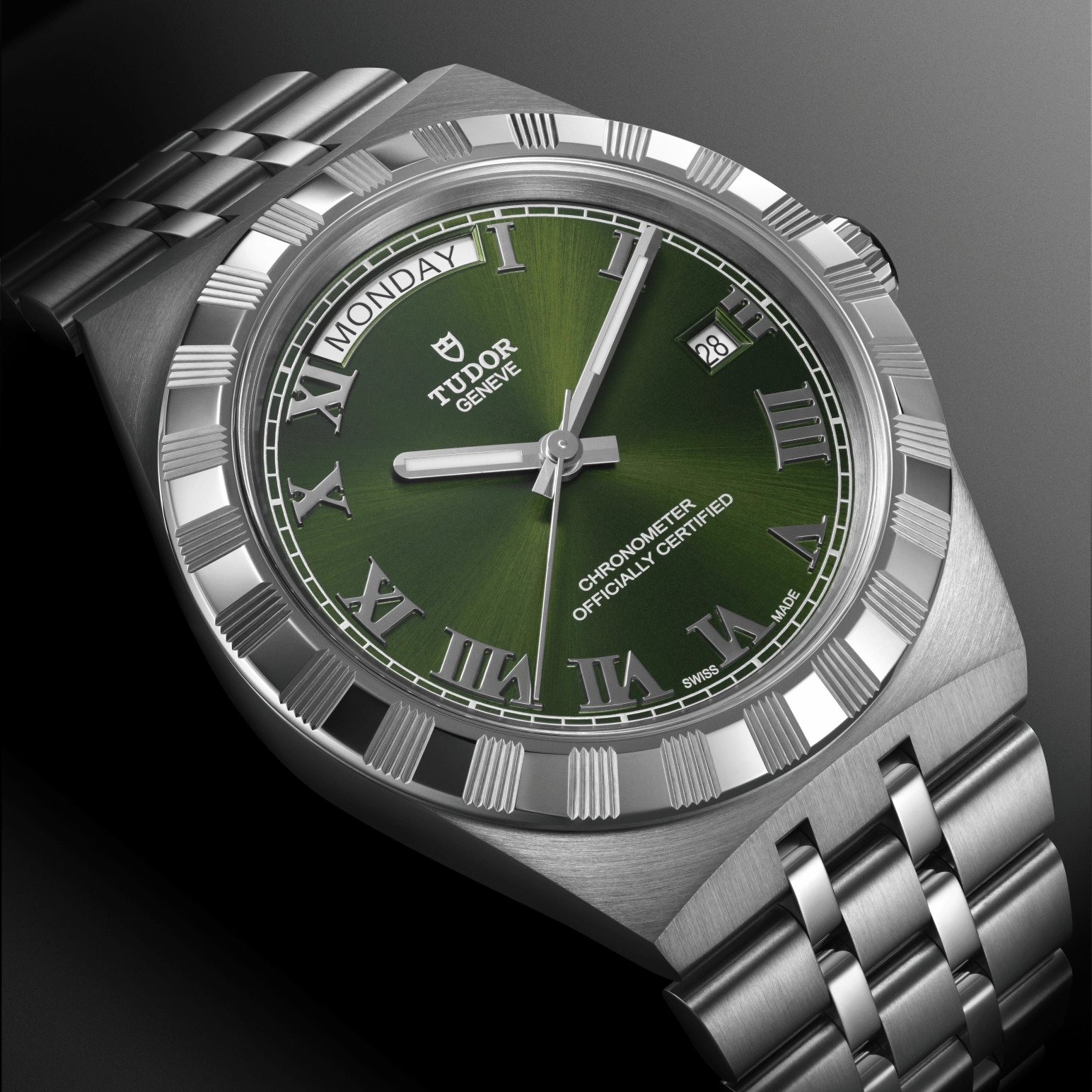 TUDORTUDOR RoyalTUDOR Royal40mm stainless steel case with polished and satin finish - M2840D1A0-0003 at Cortina Watch Thailand