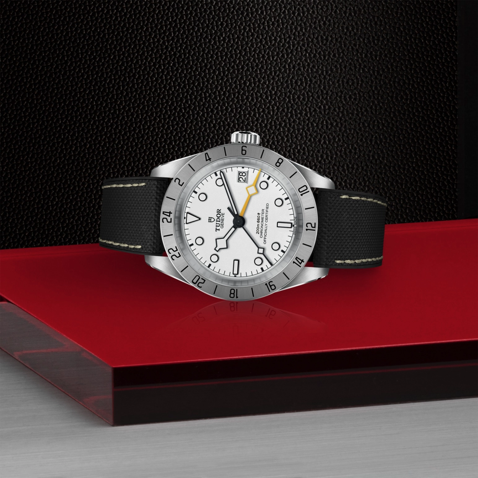 TUDORBlack Bay ProBlack Bay Pro39mm steel case with polished and satin finish - M79470-0006 at Cortina Watch Thailand