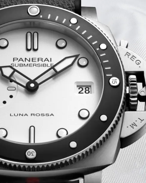 Submersible Luna Rossa - 42mm - Cortina Watch Taiwan
