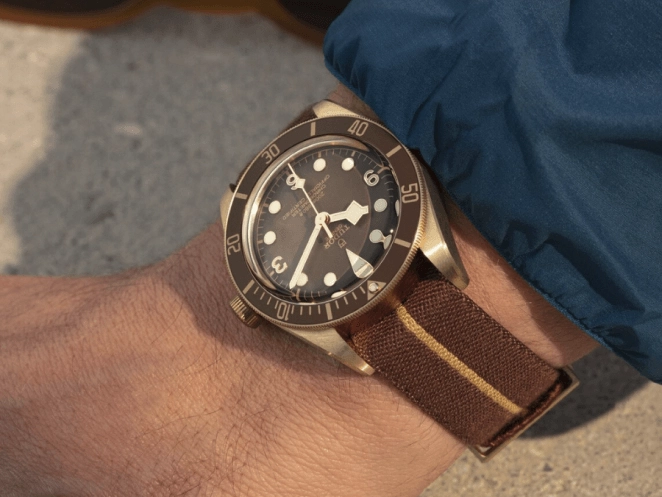 Black-Bay-58-Bronze-Boutique-Edition_Checker 1