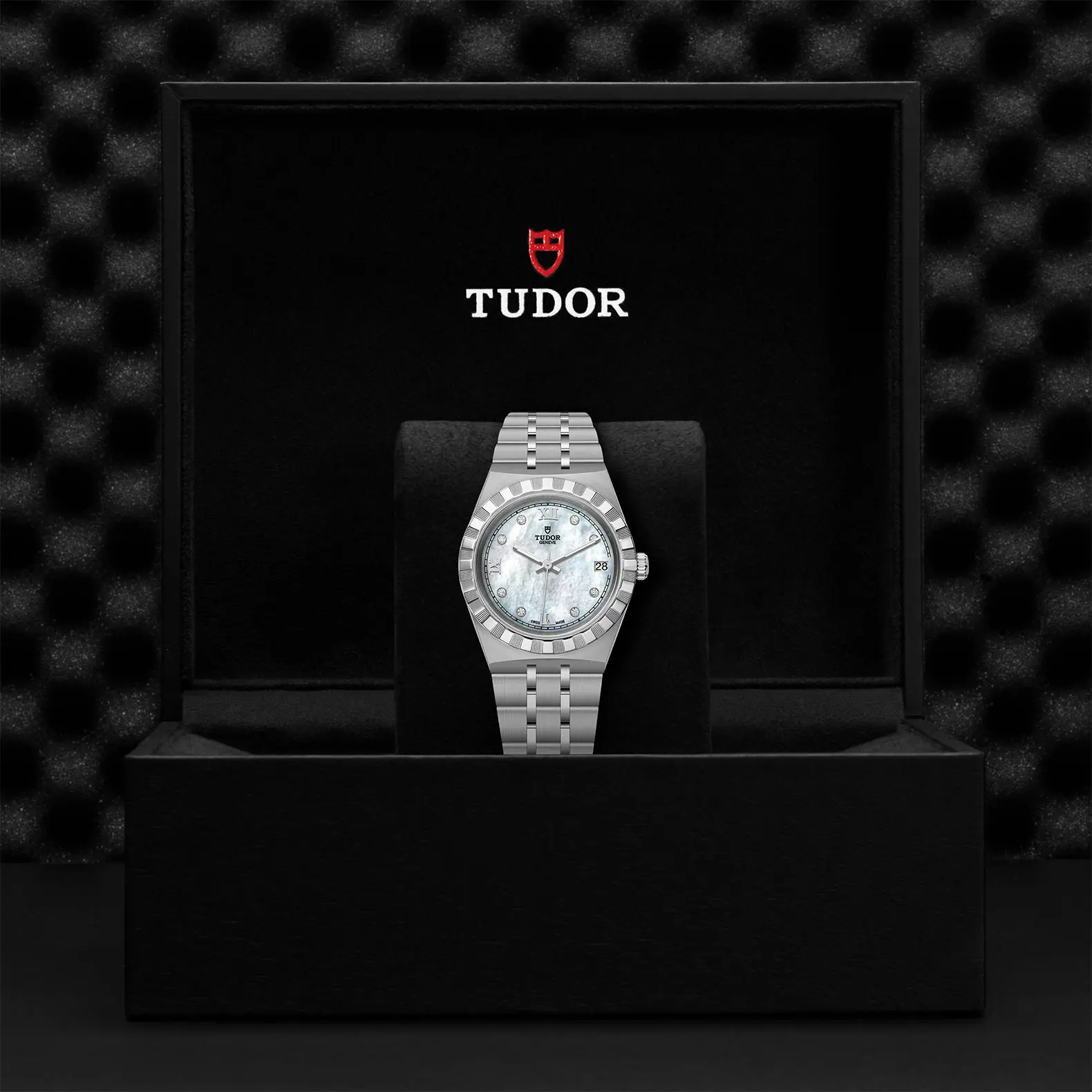 TUDORTUDOR RoyalTUDOR Royal34mm steel case with polished and satin finish - M28400-0005 at Cortina Watch Singapore