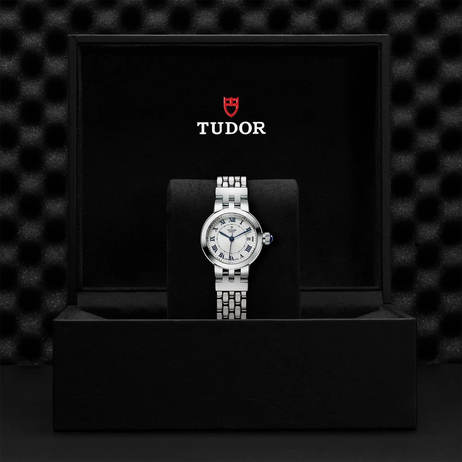 TUDOR玫瑰系列玫瑰系列磨光钢表壳，直径26毫米 - M35200-0001 at Cortina Watch Singapore
