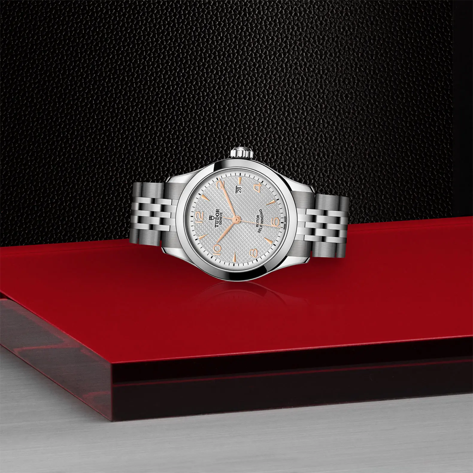 TUDOR1926系列1926系列磨光钢表壳，直径28毫米 - M91350-0001 at Cortina Watch Singapore