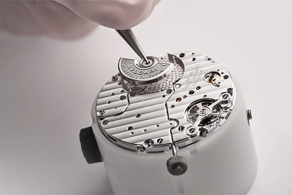 The Complex Finishing and Decorative Techniques Used in Modern Timepieces - Cortina Watch Singapore