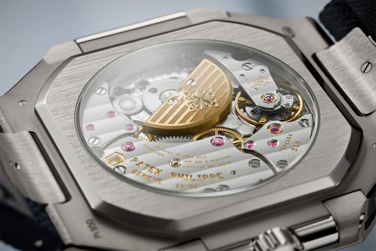 The Caliber 240 PS CI J LU features six patents on the movement
