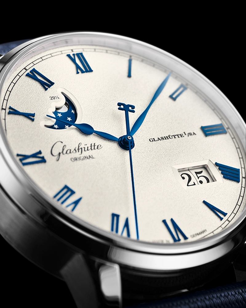 Familiar faces: two new dial variants