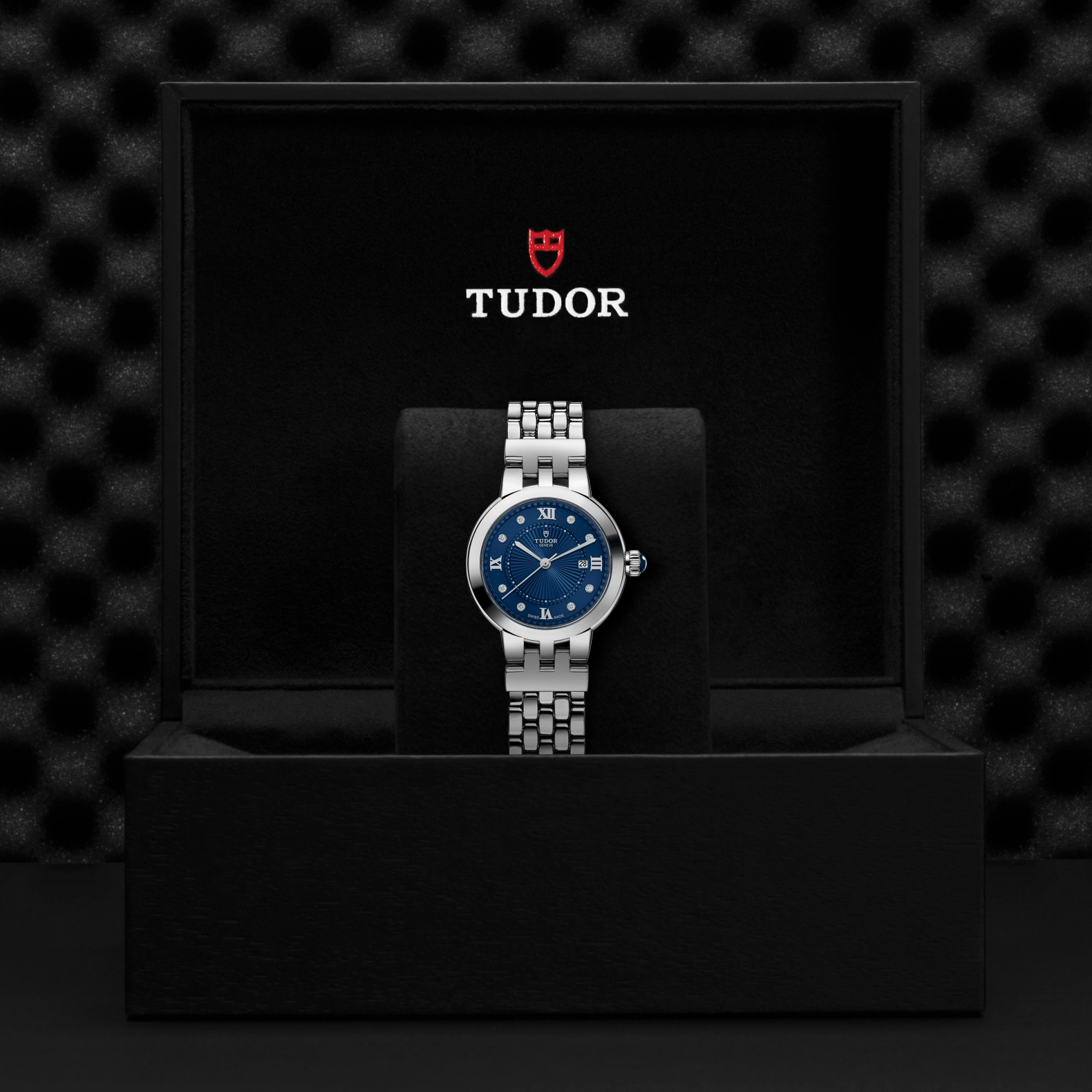 TUDOR玫瑰系列Clair de Rose磨光钢表壳，直径30毫米 - M35500-0010 at Cortina Watch Singapore