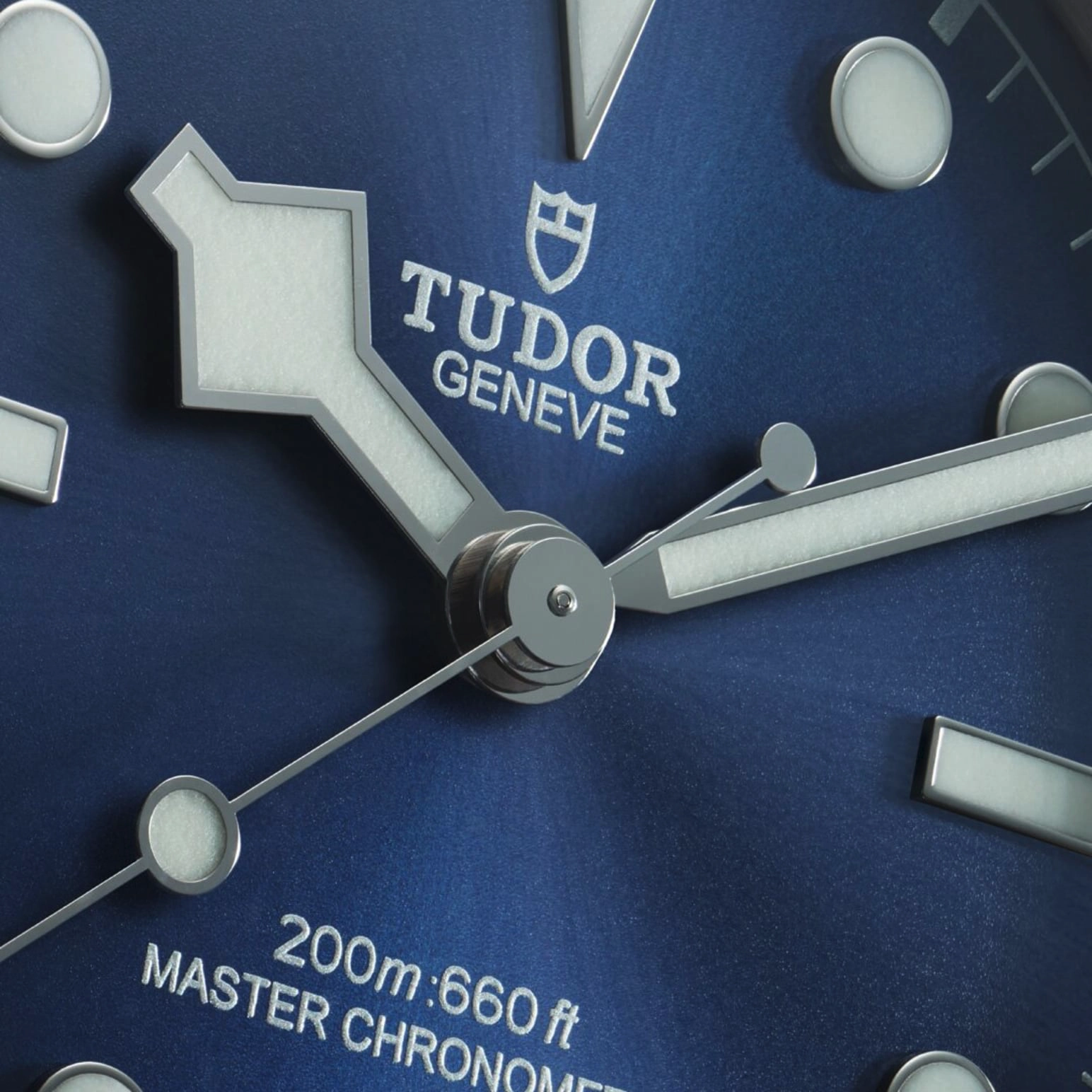TUDORBlack Bay 68Black Bay 6843mm stainless steel case with polished and satin finishes - M7943A1A0NU-0001 at Cortina Watch Singapore