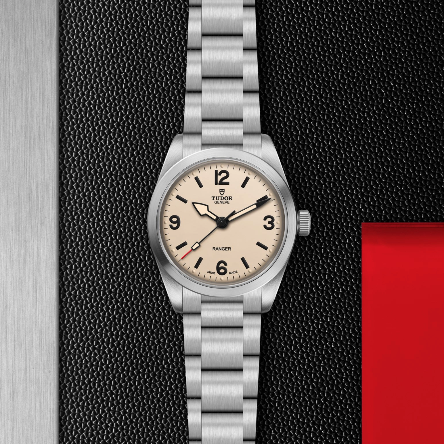 TUDORRangerRanger36mm steel case, satin finish - M79930-0007 at Cortina Watch Singapore