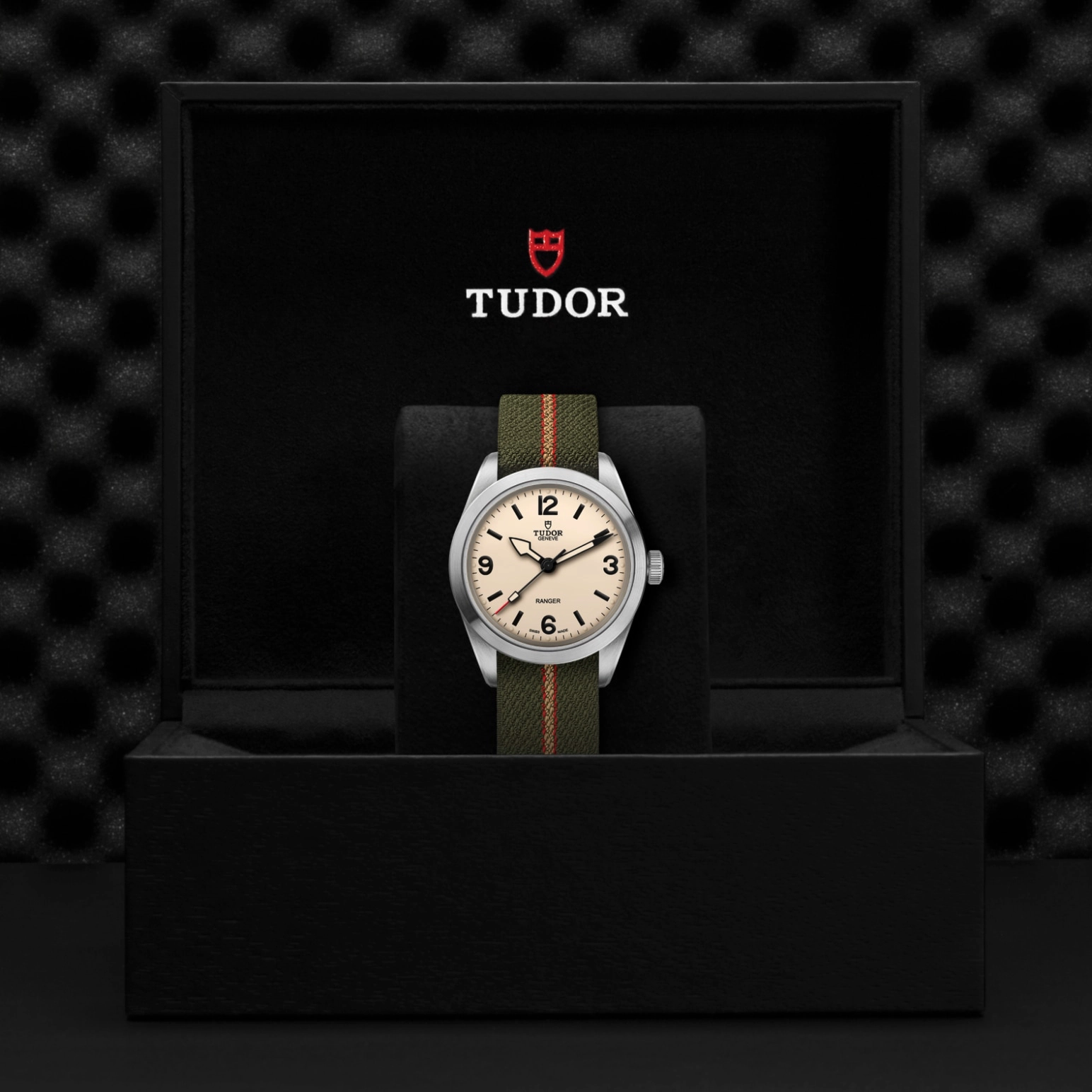 TUDORRangerRanger39mm steel case, satin finish - M79950-0011 at Cortina Watch Singapore